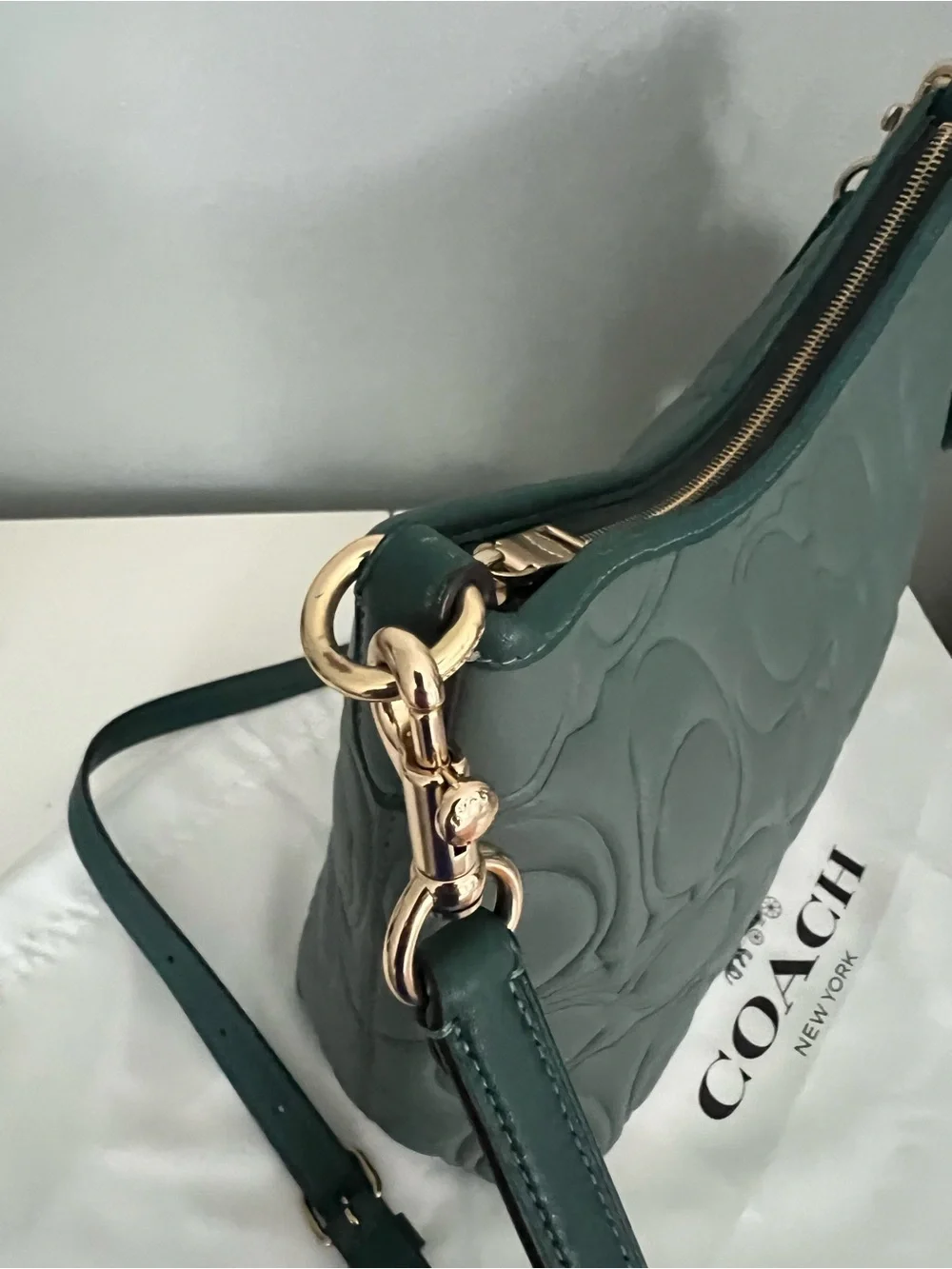 Coach Laurel Shoulder Bag In Blocked Signature Leather